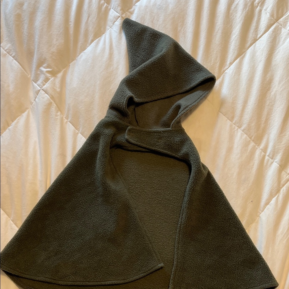 Toddler hooded green fleece hobbit cape